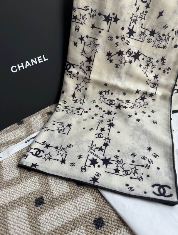 Chanel Scarf E080336